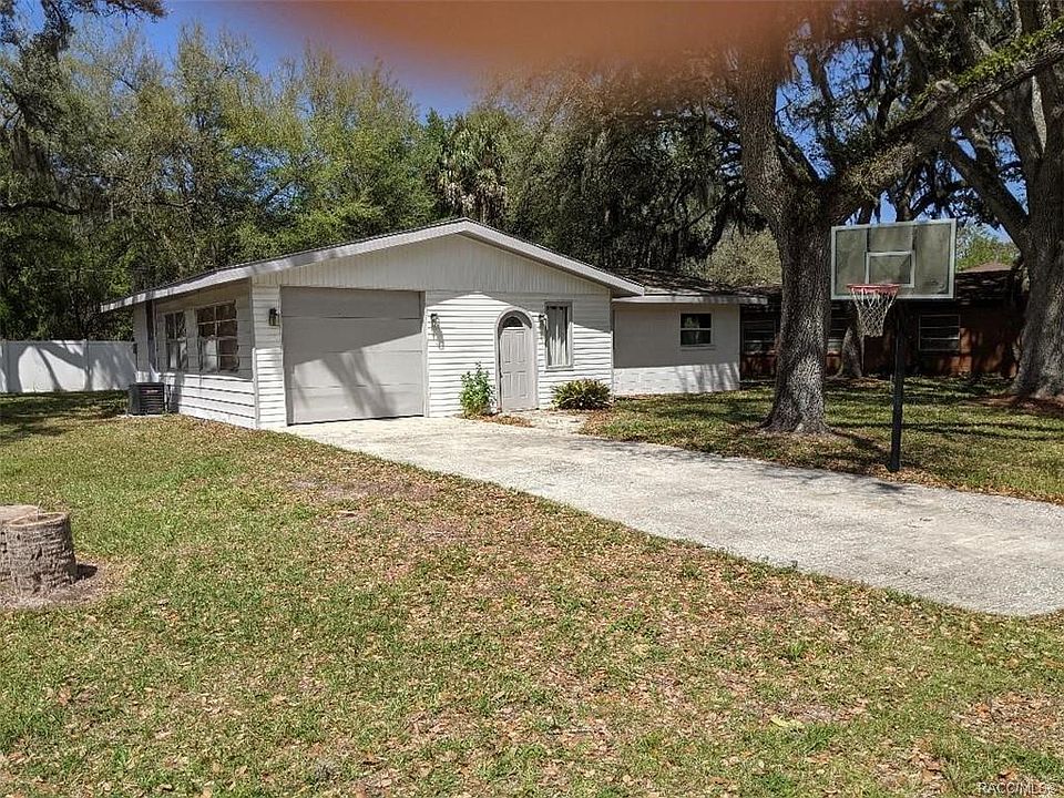 32 Risher Ave, Inglis, FL 34449 | Zillow