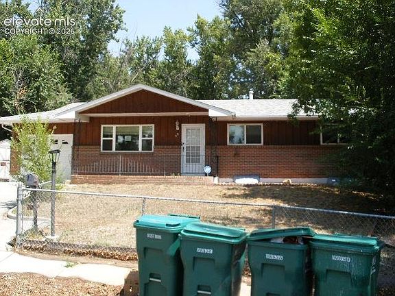 2nd image of 90 Byron Pl