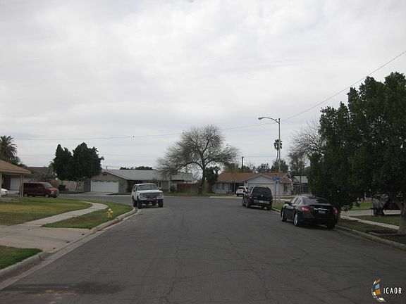 3rd image of 1765 Wensley Ave