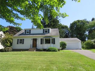 19 Hillside Dr, Spencerport, NY 14559