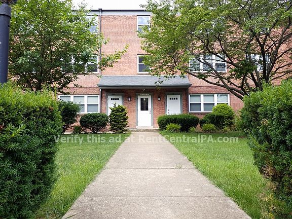 4th image of 412 S College St APT 204