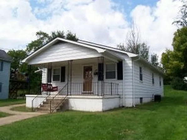 222 S Commerce St, Woodstock, VA 22664