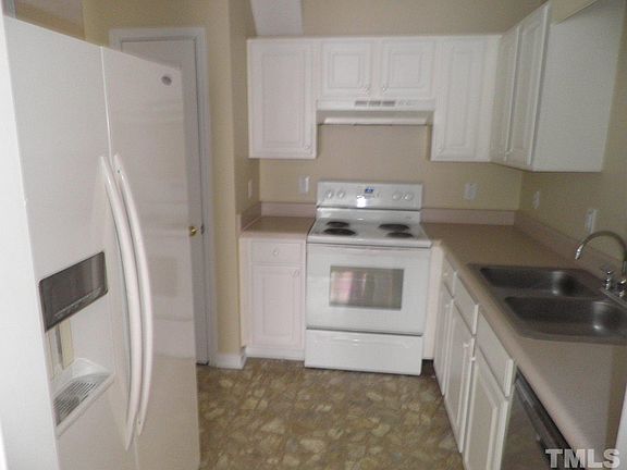 2nd image of 432 E Rose St
