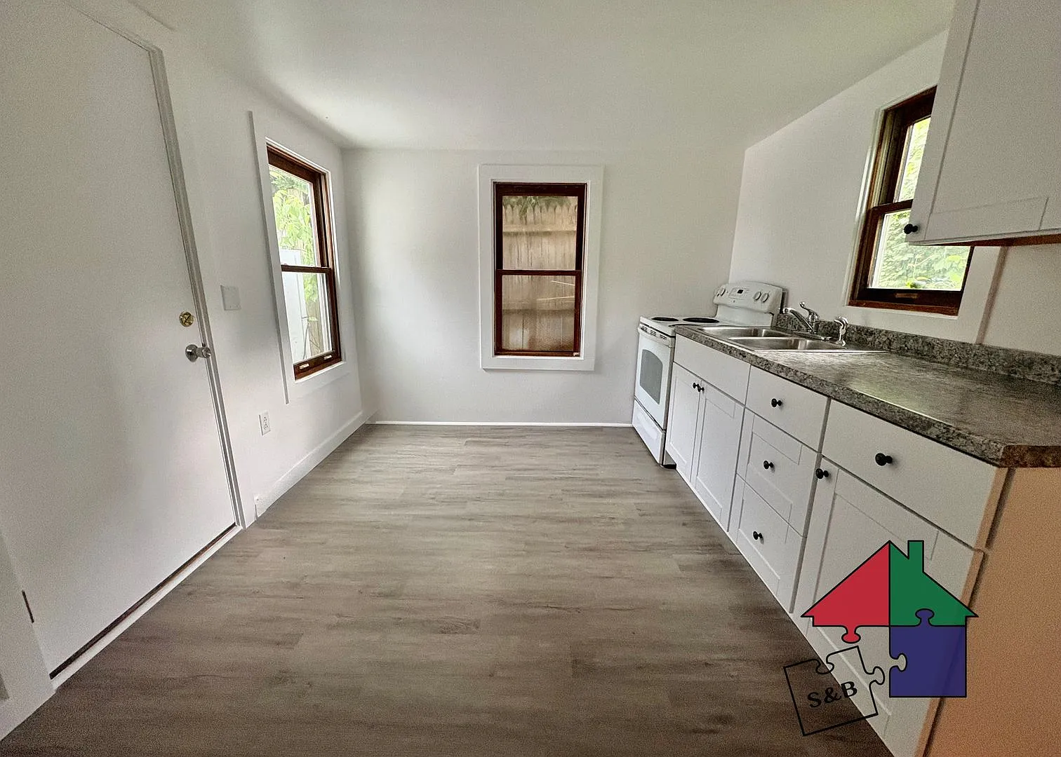 214-216 Pine St — Photo 4