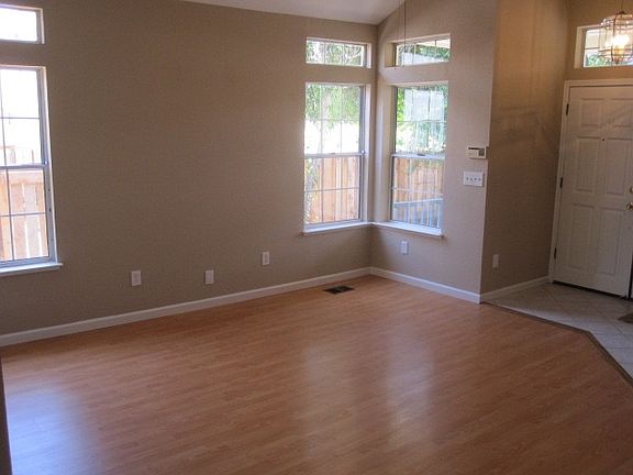 3rd image of 441 E Mount Diablo Ave