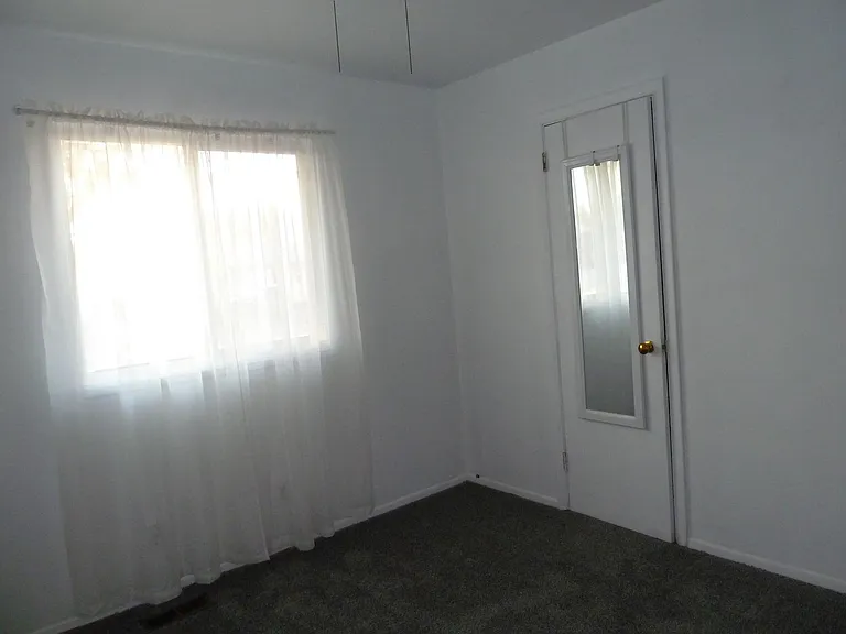2209 Ivanhoe Dr — Photo 11