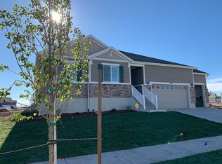 1303 S Homestead Ln, Syracuse, UT 84075