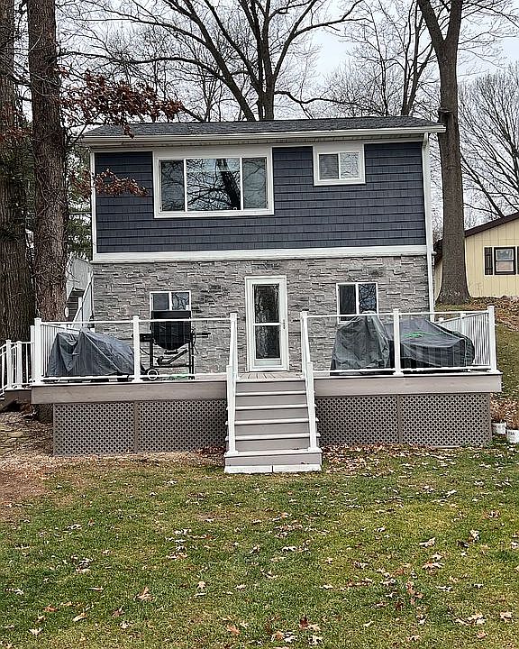 2nd image of 92239 Gravel Lake Dr