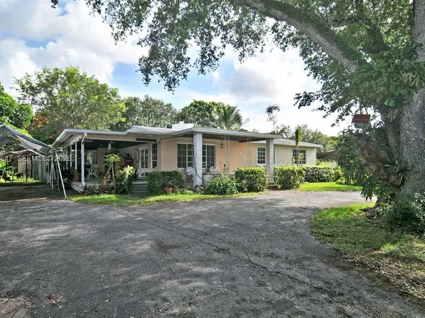 6851 Sunset Dr, South Miami, FL 33143
