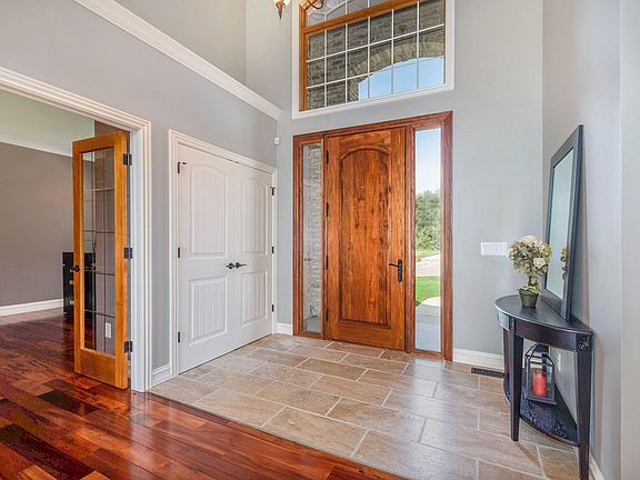 4th image of 7137 Breton Woods Ct