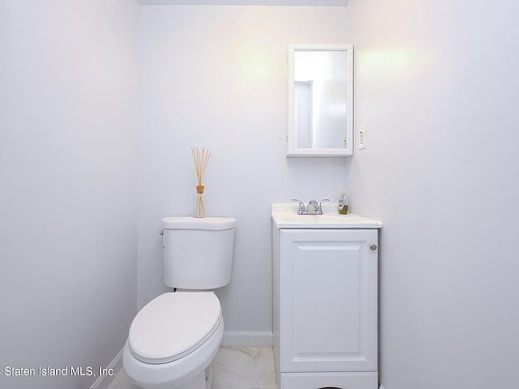 5th image of 27 Leason Pl Floor 2