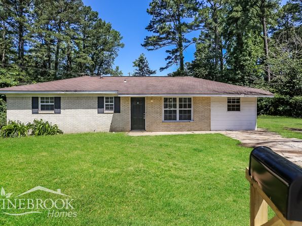 6 Betty Jean Cir