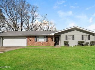 1036 Fairway St, Jackson, MS 39212