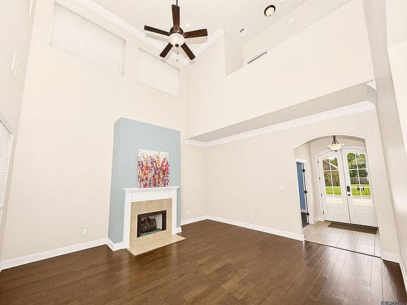 2nd image of 18189 River Landing Dr