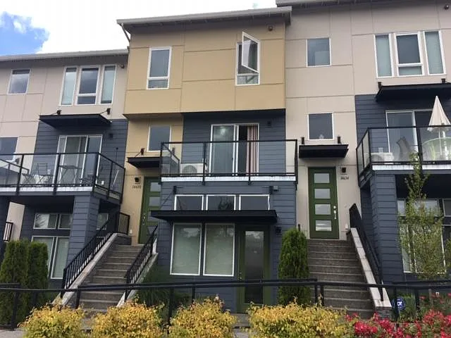 14638 35th Ave NE — Photo 2