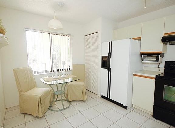 3rd image of 5724 Deauville Cir APT H203