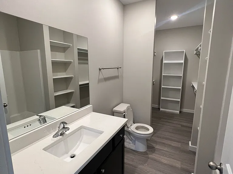 5183 N Cypress St — Photo 13