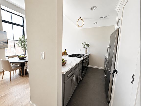 3rd image of 1661-1663 Washington St #306