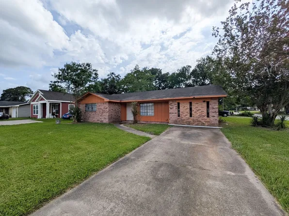 4404 Raven St, Beaumont, TX 77705