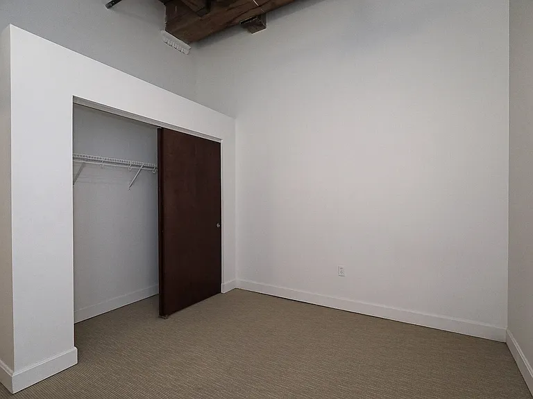 Lucas Place Lofts — Photo 15