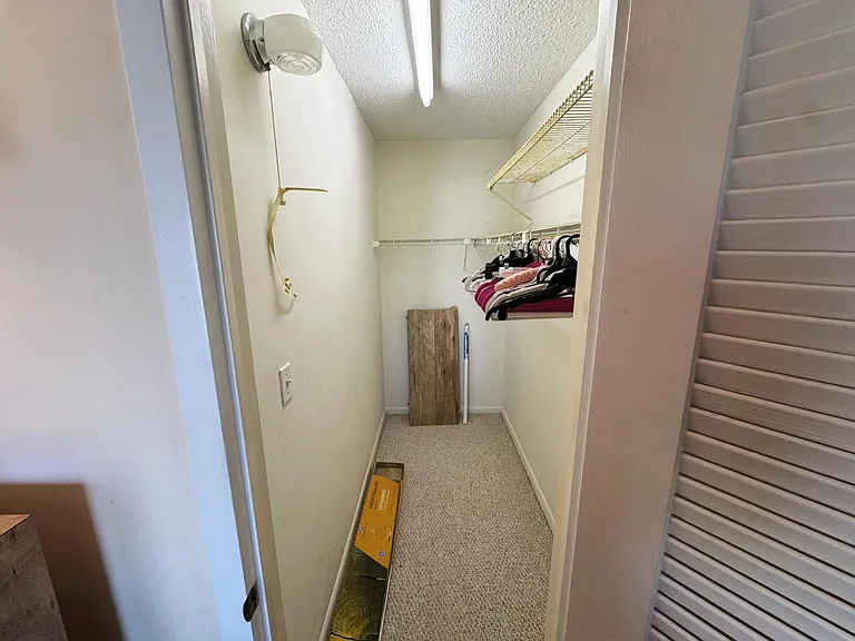 4075 Cornwall #D — Photo 11