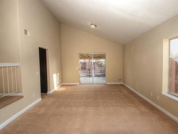 4th image of 12622 Peachleaf St