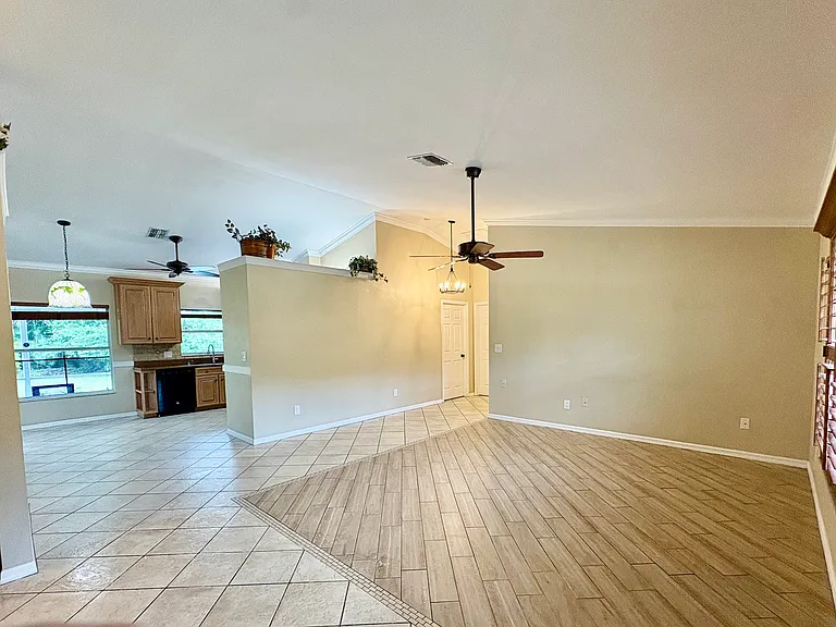 5232 Raintree Ln — Photo 36