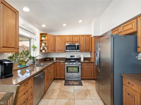 29675 Calle Edmundo, Sun City, CA 92586