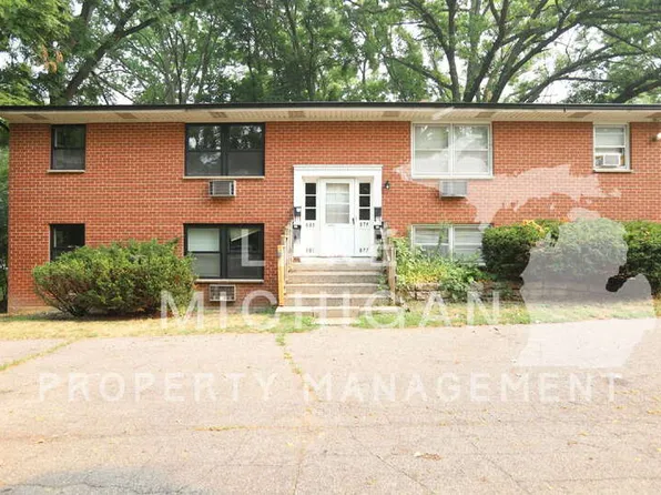 881 Emerald Ave NE, Grand Rapids, MI 49503