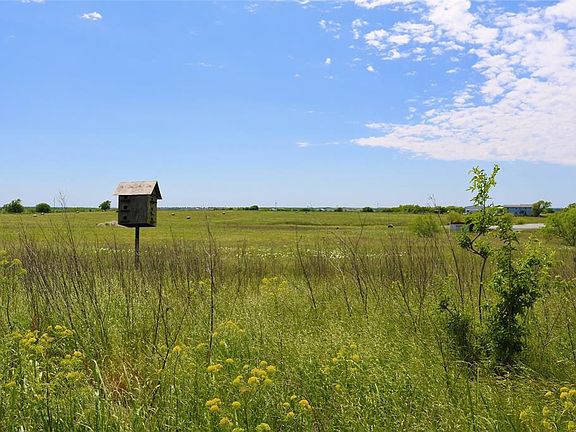 3rd image of 22266 State Highway 56