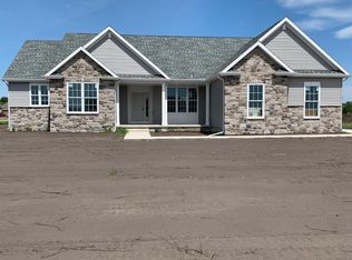 13226 Buckthorn Ct, Demotte, IN 46310