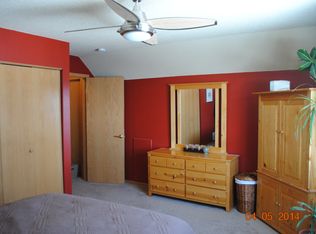 9091 Underwood Ln N, Maple Grove, MN 55369