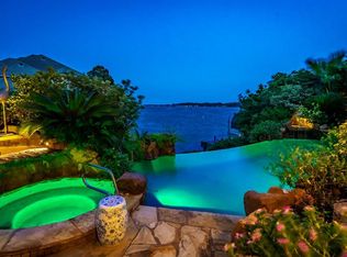 76 W Shore Ln, Montgomery, TX 77356