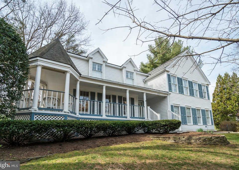 1st image of 10201 Grovewood Way