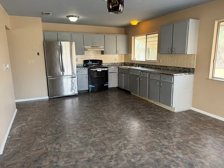 2781 Greendale Rd — Photo 8