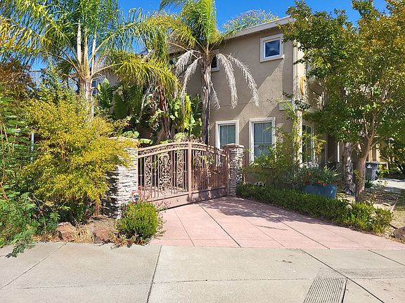 4th image of 3891 Danbury Way