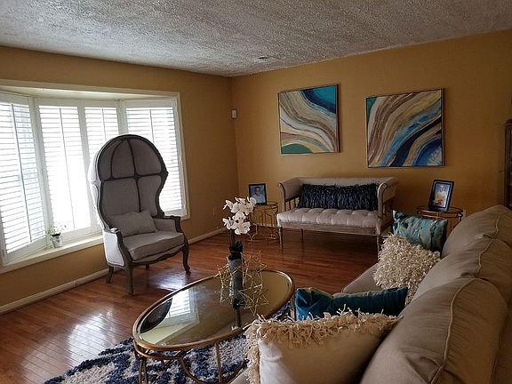 Beautiful Bay Window