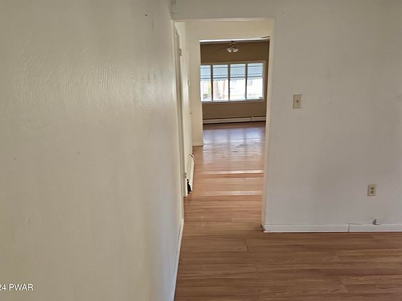 3rd image of 305-307 S Hyde Park Ave