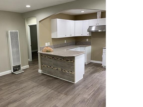 4th image of 344 E 81st St