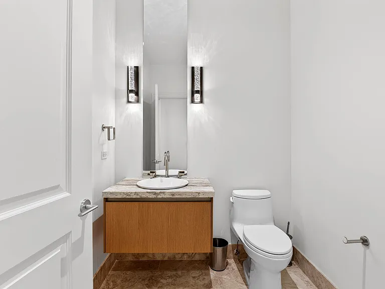 363 E Wacker Dr #3709 — Photo 3