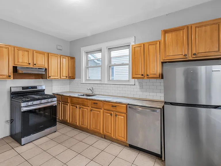 181 Jacoby St #2 — Photo 30
