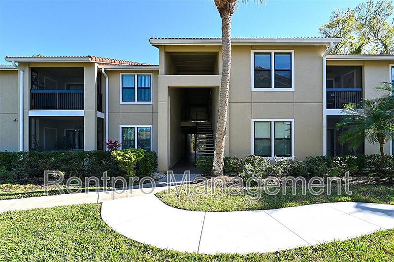 1st image of 4002 Crockers Lake Blvd Building 27-1