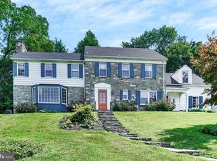 1001 Farquhar Dr, York, PA 17403