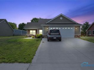 7 Cascade Ln, Delta, OH 43515