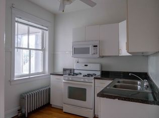 3655 N Bosworth Ave APT 3, Chicago, IL 60613