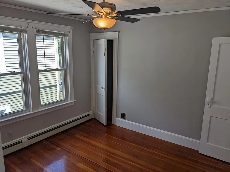 39 Pinehurst Ave #2 — Photo 10