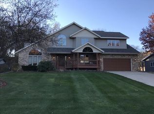5208 Valley Dr, Mc Farland, WI 53558
