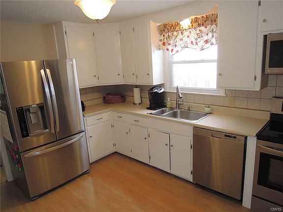 2nd image of 108 Orchard Dr E