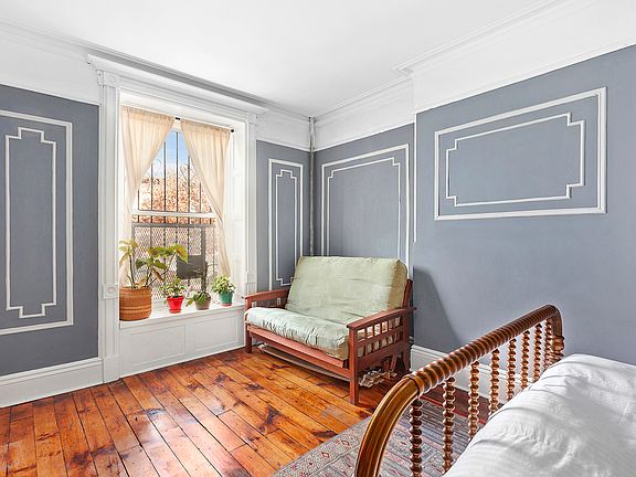 4th image of 134 Hull St #1