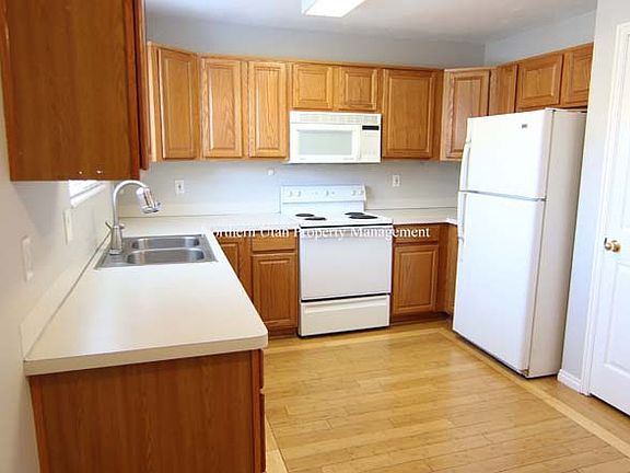 5 Kitchen View 2_11172022